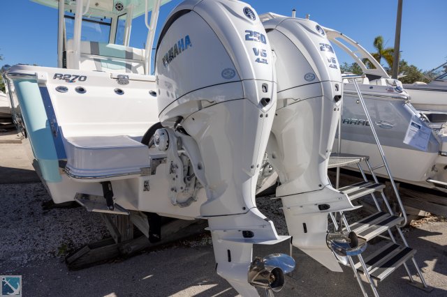 New 2025 Robalo  Boat for sale